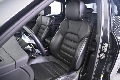 2020 Porsche Macan S