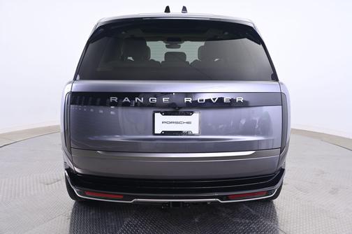 Eiger Grey Metallic 2024 Land Rover Range Rover P530 SE