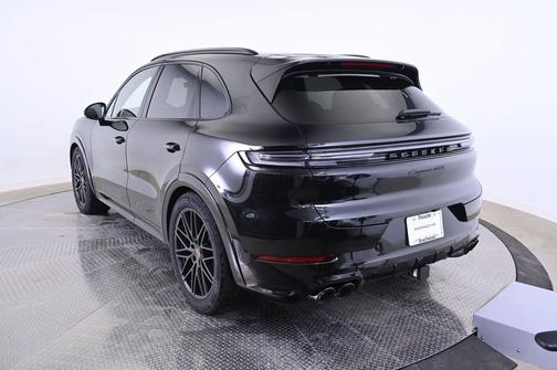 2026 Porsche Cayenne GTS