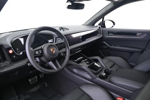 2026 Porsche Cayenne GTS