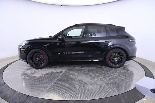 2026 Porsche Cayenne GTS