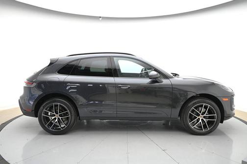 2024 Porsche Macan Base (PDK)