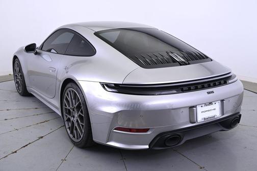2025 Porsche 911 Carrera