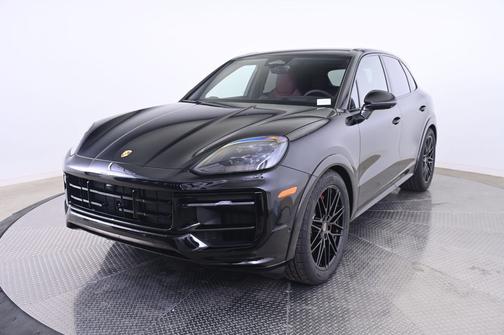 Chromite Black Metallic 2026 Porsche Cayenne GTS