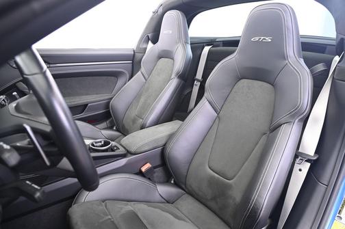 Shark Blue 2022 Porsche 911 Targa 4S