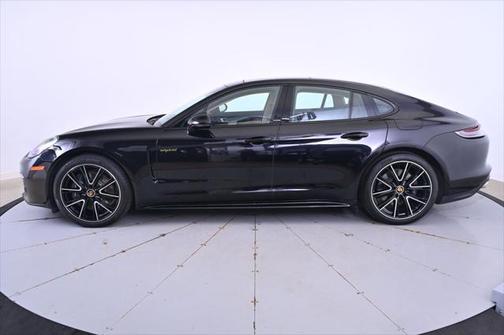 2023 Porsche Panamera E-Hybrid 4