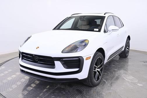 2026 Porsche Macan 