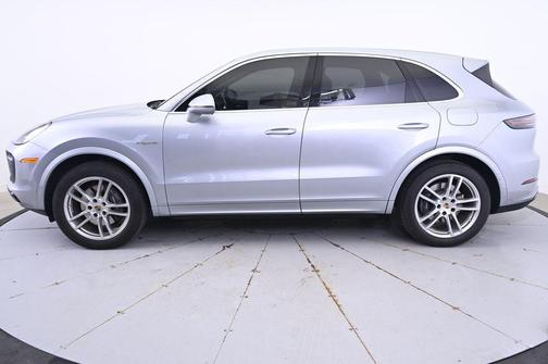 2021 Porsche Cayenne Cayenne