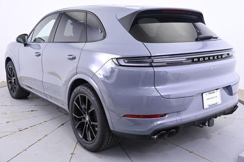 2025 Porsche Cayenne S