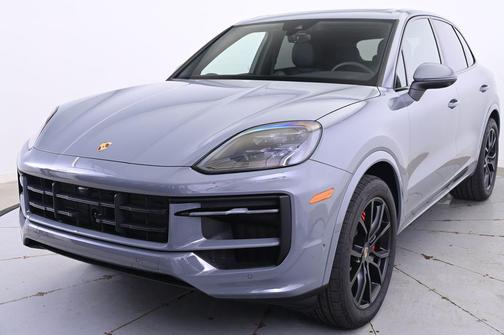 2025 Porsche Cayenne S