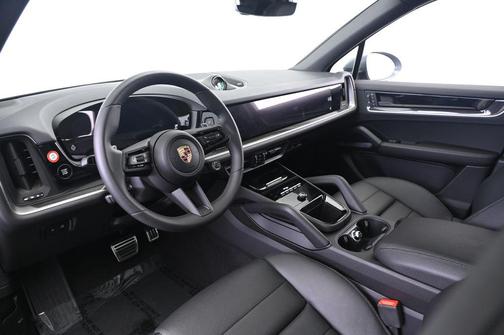 2025 Porsche Cayenne S