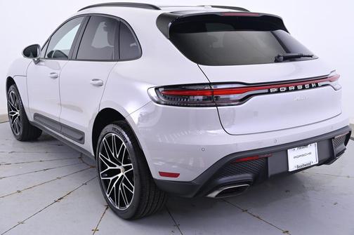 2026 Porsche Macan 