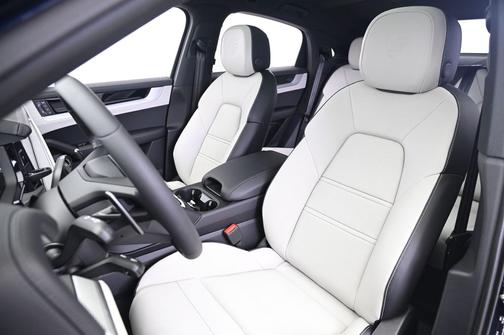 2026 Porsche Cayenne S