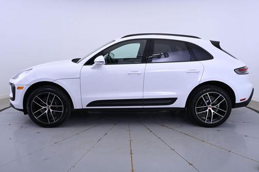 2025 Porsche Macan 