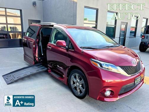 2016 Toyota Sienna SE