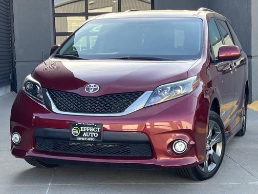 2016 Toyota Sienna SE