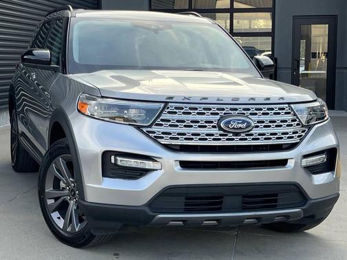 2023 Ford Explorer XLT AWD 4dr SUV