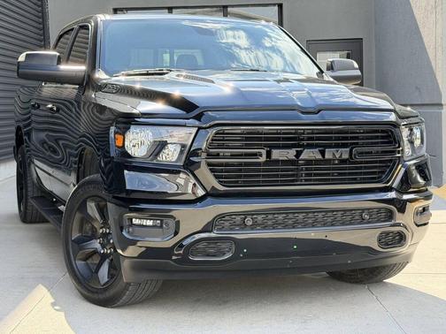 Diamond Black Crystal Pearlcoat 2019 RAM 1500 Big Horn