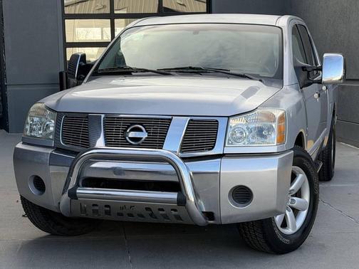 2004 Nissan Titan SE Crew Cab