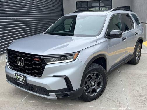 2024 Honda Pilot TrailSport AWD 4dr SUV