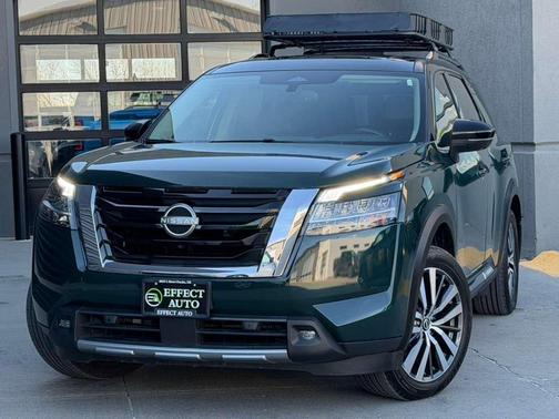 2022 Nissan Pathfinder Platinum AWD 4dr SUV