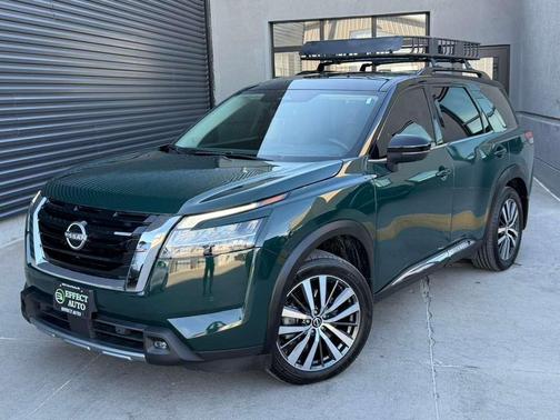 2022 Nissan Pathfinder Platinum AWD 4dr SUV