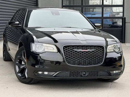 2022 Chrysler 300 S