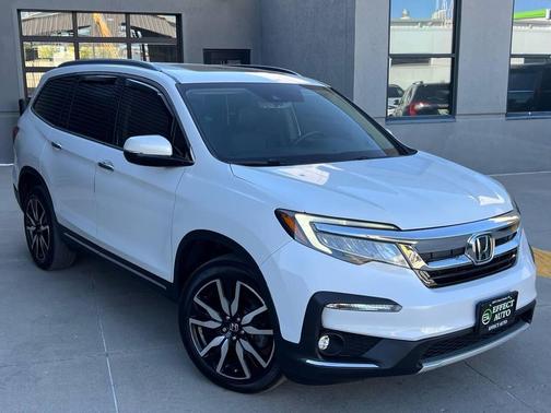 2020 Honda Pilot Touring 8-Passenger