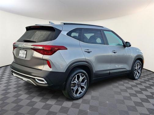 2022 Kia Seltos EX