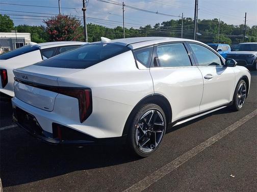 2025 Kia K4 GT-Line