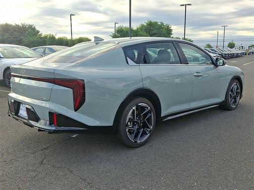 2025 Kia K4 GT-Line