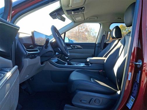 2025 Kia Carnival LXS