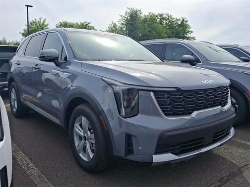 2025 Kia Sorento LX