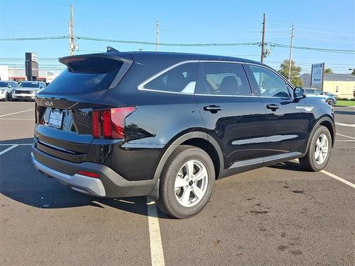 2026 Kia Sorento LX