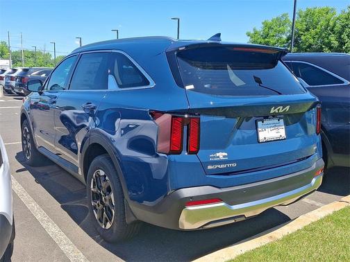 2025 Kia Sorento S