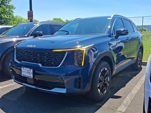 2025 Kia Sorento S