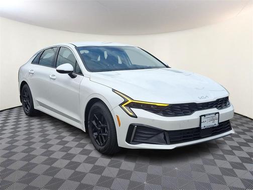 2025 Kia K5 LXS