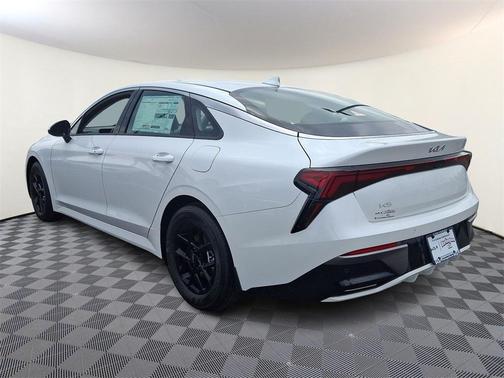 2025 Kia K5 LXS