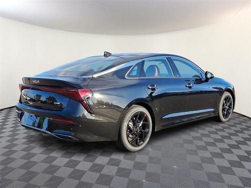 2026 Kia K5 GT-Line