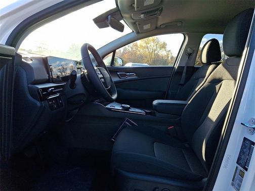 2026 Kia Sportage Hybrid S