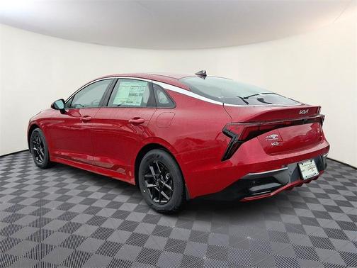 2025 Kia K5 LXS