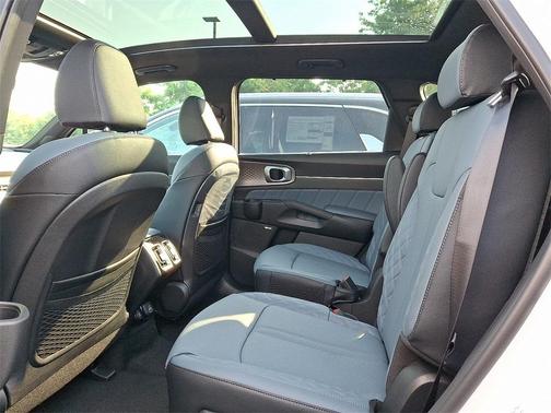 2025 Kia Sorento Plug-In Hybrid SX Prestige