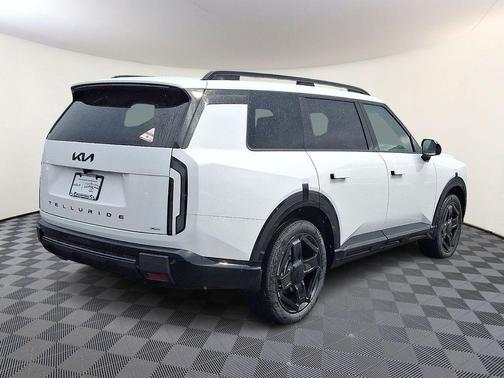 Glacial White Pearl 2027 Kia Telluride EX