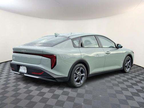 Haze 2026 Kia K4 LXS