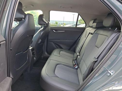 Green 2026 Kia Niro EX