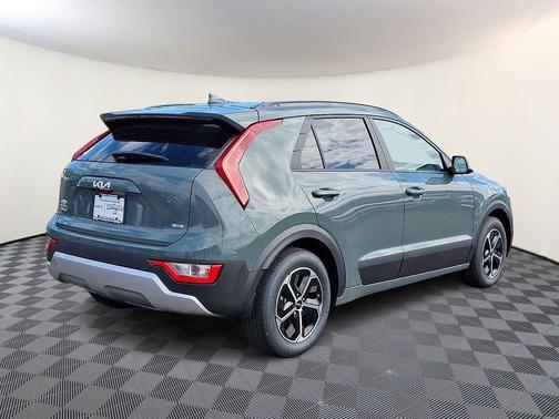 Green 2026 Kia Niro EX