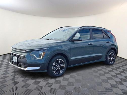 Green 2026 Kia Niro EX
