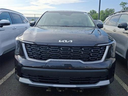 2025 Kia Sorento LX