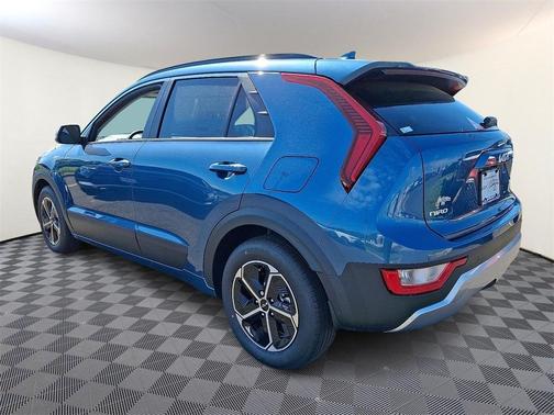 2025 Kia Niro EX