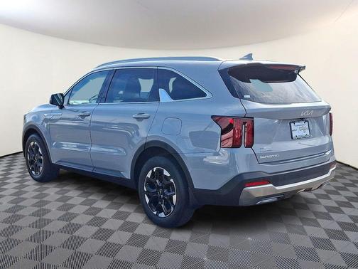 Wolf Gray 2025 Kia Sorento S
